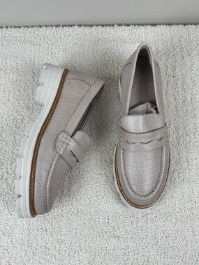 Spring Step Shoes Womens 38 US 7.5-8 Stone Lexington Slip On Penny Loafers Flaw